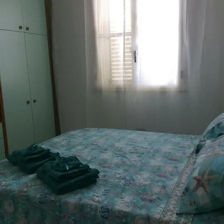 Vincenza * Arenella (Syracuse)