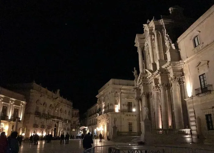 Vincenza Arenella (Syracuse)